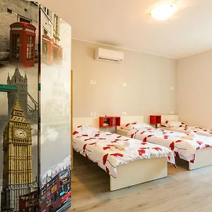 https://hostel-sunset.hotelinzadar.com