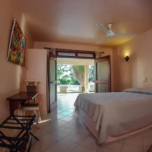 https://villa-la-plantacion.comcaribbean.com